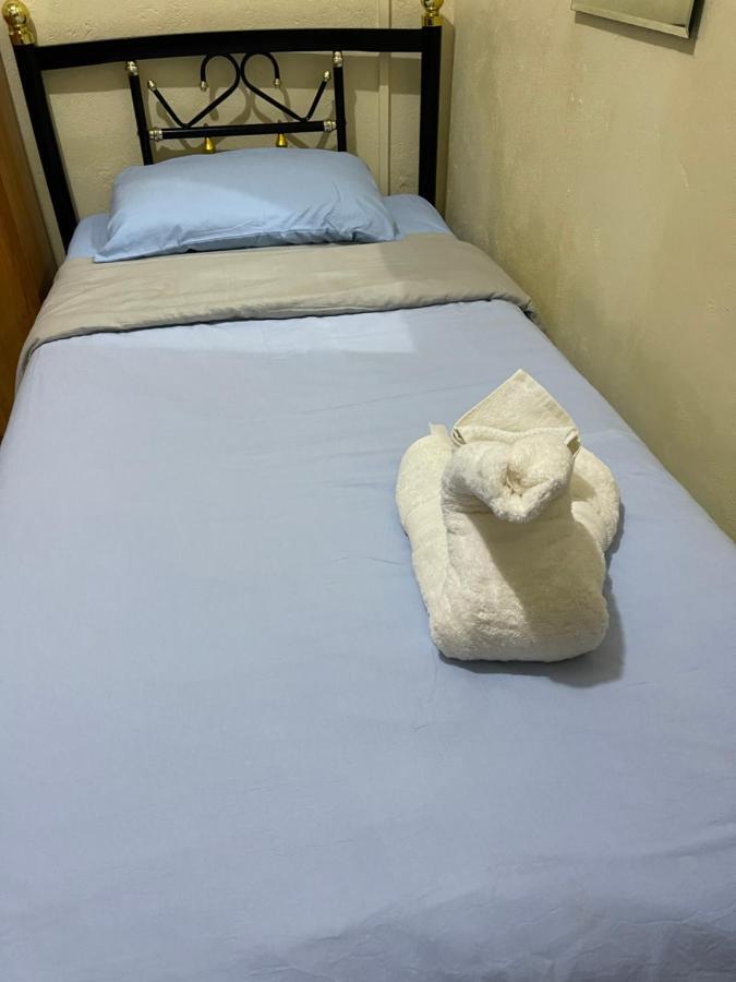 Janessa'S Dwellery Bed and Breakfast Πορτ Βίλα Εξωτερικό φωτογραφία