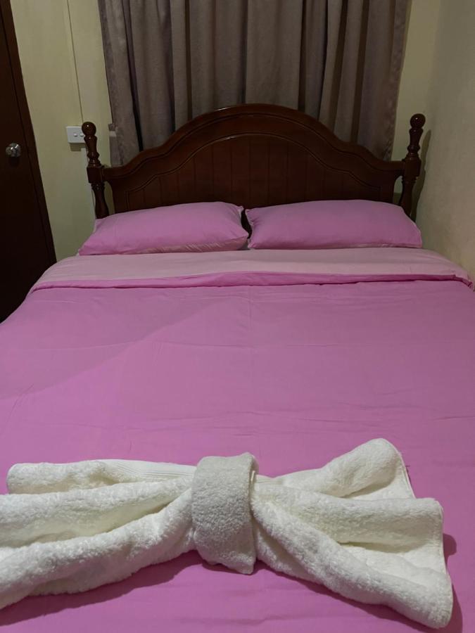 Janessa'S Dwellery Bed and Breakfast Πορτ Βίλα Εξωτερικό φωτογραφία